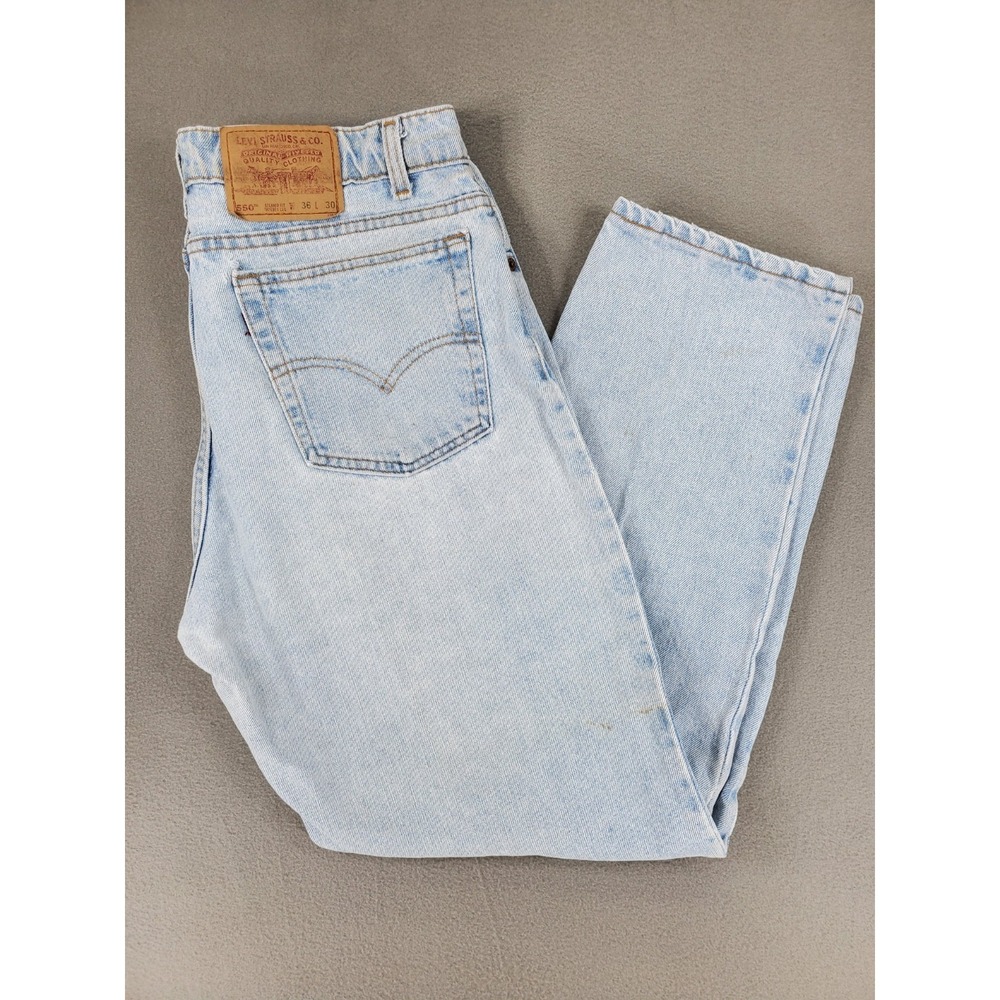 Vintage Levis 550 Jeans Mens 36x30 Blue Relaxed Tapered Light Wash‎ 90s Y2K USA